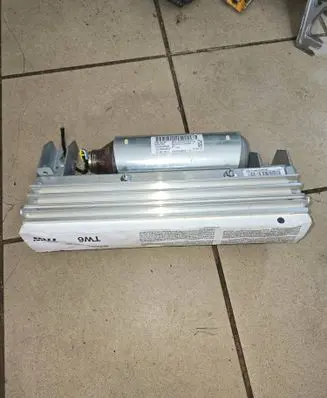 Volkswagen Transporter - Caravelle T5 Passenger airbag 30339730C 7H1880202C 1039048800050