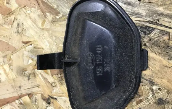 Opel Vectra C Headlight/headlamp dust cover 15619200 156192
