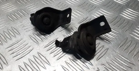 Toyota Land Cruiser (J120) Radiator mount bracket 