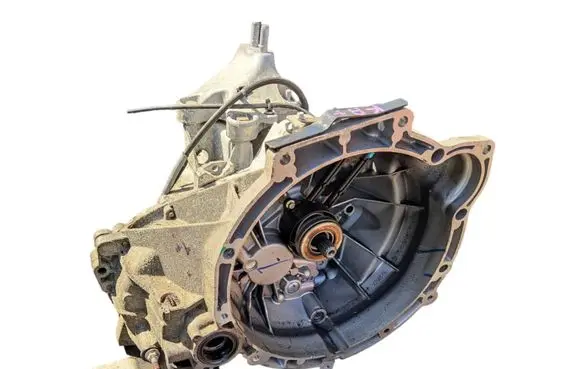Manual 5 speed gearbox