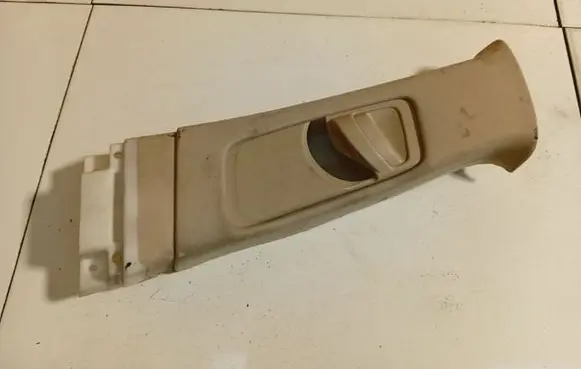 Toyota Avensis T250 (B) pillar trim (top) 7313605010