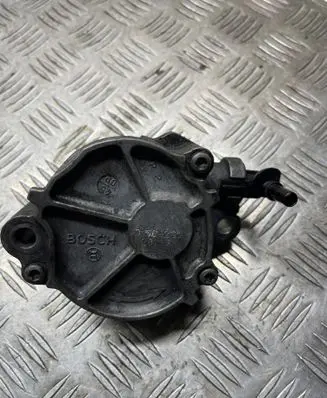 Peugeot 207 Vacuum pump D1562C1