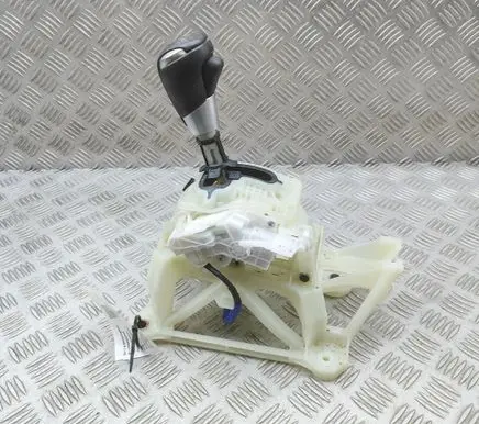 Mazda CX-5 Gear shifter/selector K01146100