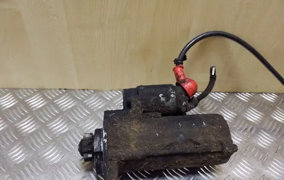 Nissan Navara D40 Starter motor