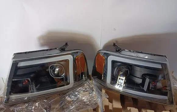 Ford F150 Headlight/headlamp