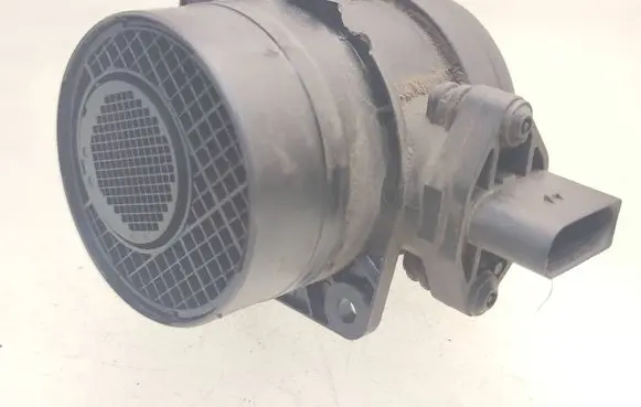 Volkswagen PASSAT B6 Mass air flow meter 0281002461 074906461b