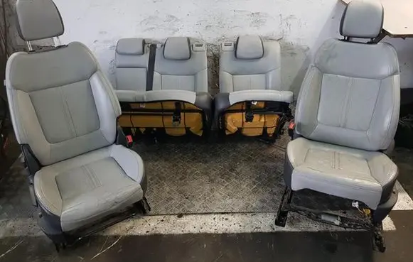 Peugeot 3008 I Seat set 