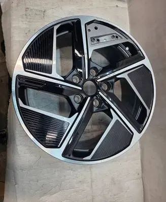 Audi Q4 e-tron R20 alloy rim 4J3601025F 4J3601023A
