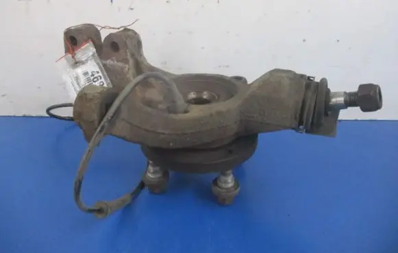 Peugeot 308 Front wheel hub spindle knuckle