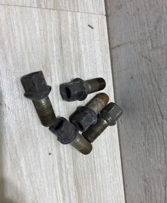 Audi A5 Nuts/bolts 