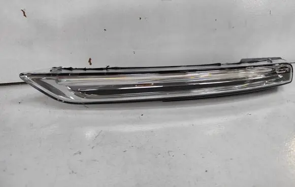 Porsche Cayenne (92A) Third/center stoplight 7P5941181L 958941181 958941181D