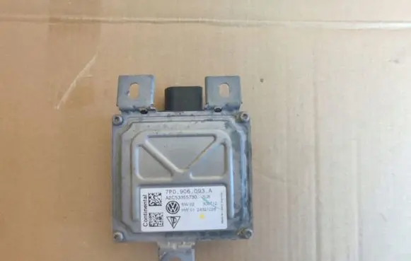 Porsche Panamera (970) Fuel injection pump control unit/module 7P0906093A