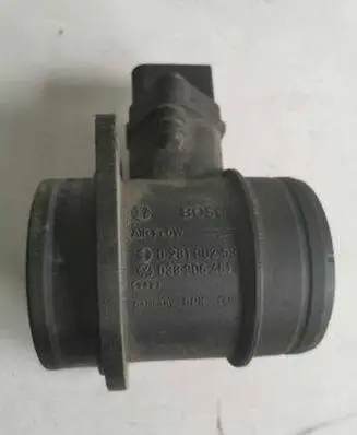 Volkswagen Touran I Mass air flow meter 0281002531