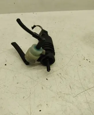 Mercedes-Benz B W245 Windscreen/windshield washer pump 0165454626