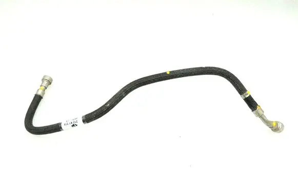 Opel Insignia B Fuel injector supply line/pipe 84008644