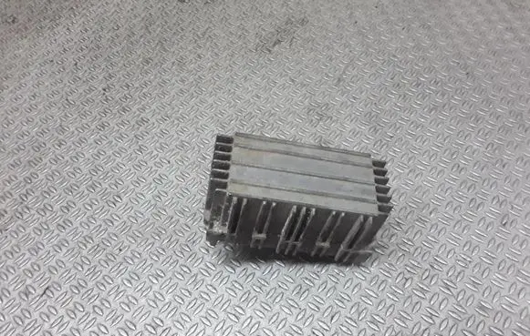 Opel Vectra C Glow plug pre-heat relay 