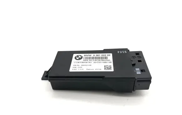 BMW 7 G11 G12 Seat heating relay 9381022
