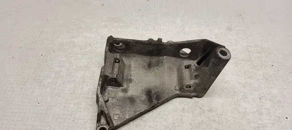 Volkswagen Transporter - Caravelle T5 Generator/alternator bracket 070903143C