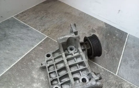 Audi A4 S4 B8 8K Generator/alternator bracket 059903143S