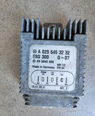 Mercedes-Benz C W203 Coolant fan relay A0255453232 898940000 ESG300
