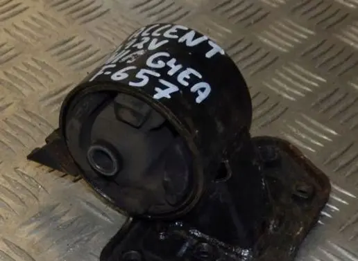 Hyundai Lantra II Engine mount vacuum valve HYUNDAI_ACCENT_II_1.3_12V_ŁAPA_PODUSZKA_SILNIKA