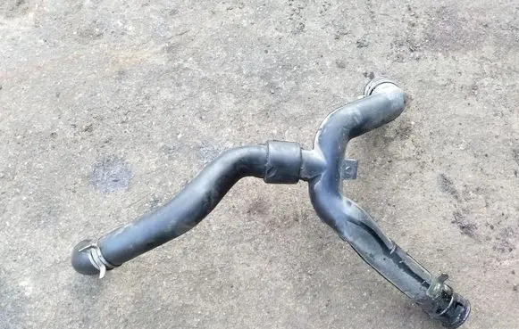 Ford Focus Breather hose/pipe YS6Q6K869AB