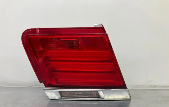 BMW 7 F01 F02 F03 F04 Tailgate rear/tail lights 7182205