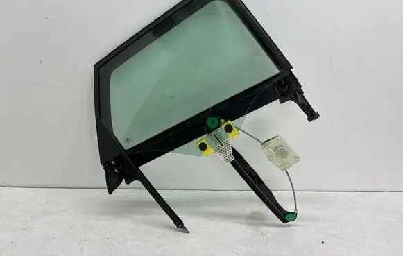 Audi A3 S3 8P Rear door window/glass frame 8P4839630
