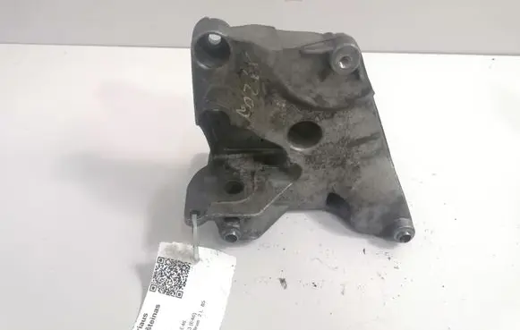 BMW 3 E46 A/C compressor mount bracket 7787319