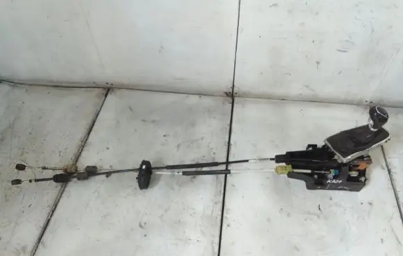 Gear shift cable linkage