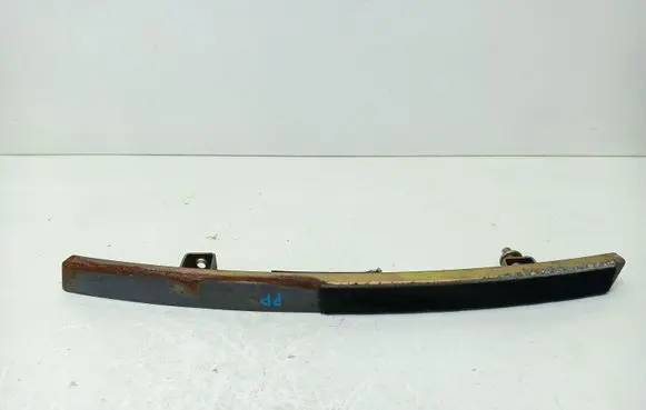 Mitsubishi 3000 GT Front door windshield rail 