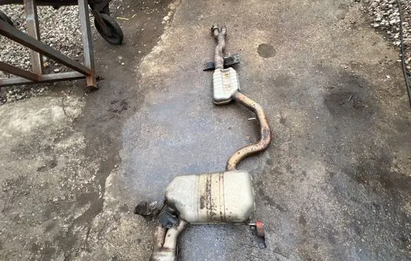 Muffler/silencer