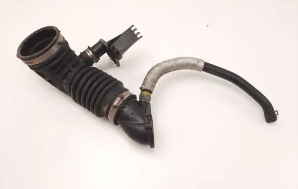 Nissan Navara D40 Turbo air intake inlet pipe/hose 2100543 1033409S01