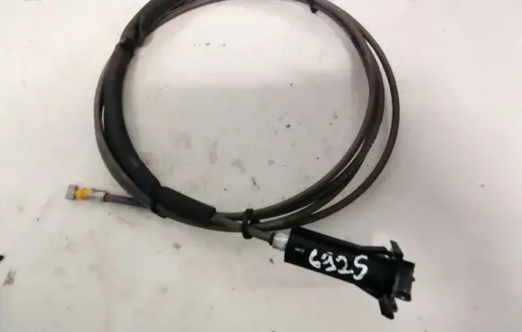 Hyundai Accent Handbrake/parking brake wiring cable 
