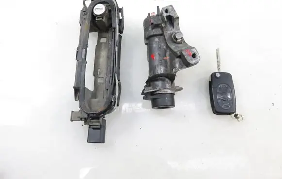 Audi A3 S3 8L Ignition lock 4B0905851C