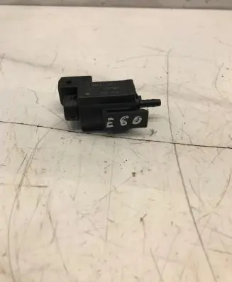 BMW 5 E60 E61 Turbo solenoid valve 1742712 72234100 03T225