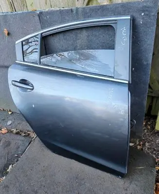 Mazda 6 Rear door