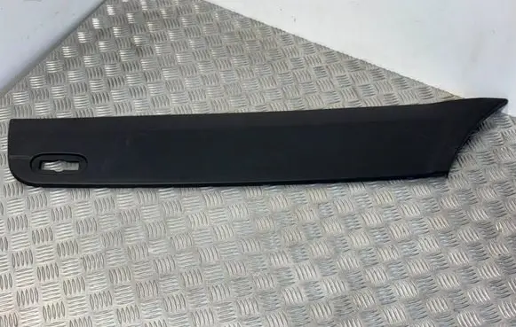 Mercedes-Benz Sprinter W901 W902 W903 W904 Rear fender molding trim A9066901682 A9066902062