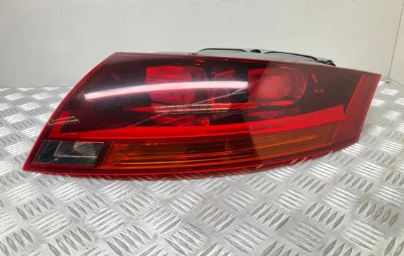 Rear/tail lights