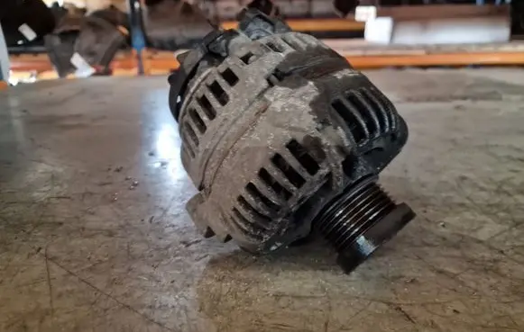Volvo XC90 Generator/alternator 30667787