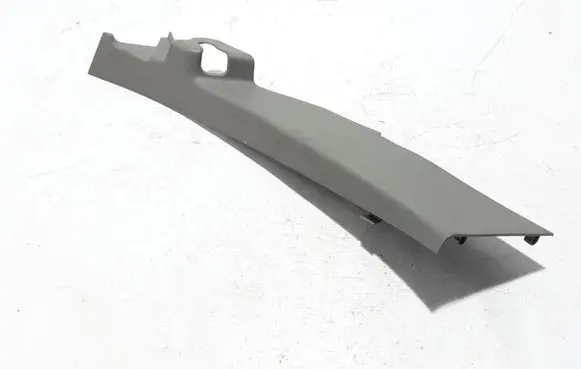 (D)pillar trim (top)