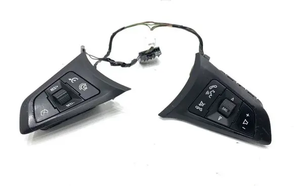 Opel Corsa E Steering wheel buttons/switches 13439143