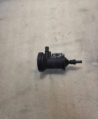 Audi A8 S8 D2 4D Breather/breather pipe/hose 057103495C