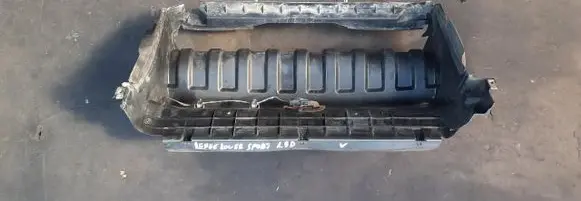 Land Rover Range Rover Sport L320 Radiator trim DXJ500070