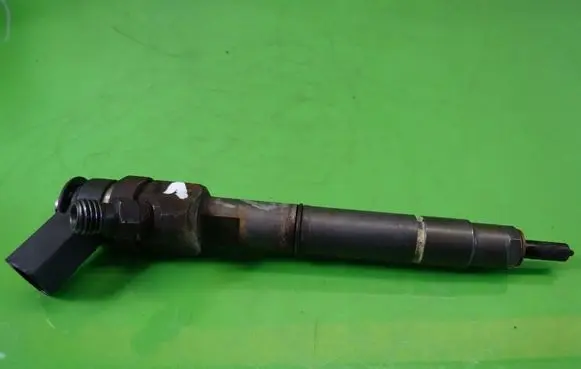 Mercedes-Benz A W168 Fuel injector 0445110167