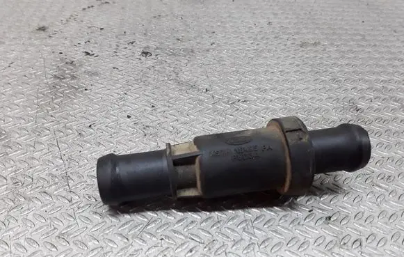 Ford Mondeo Mk III Engine coolant pipe/hose XS7H18495FA