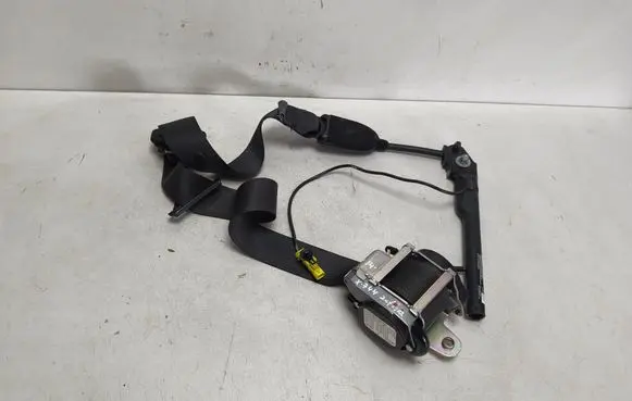 Opel Zafira C Front seatbelt 13394800 13367542