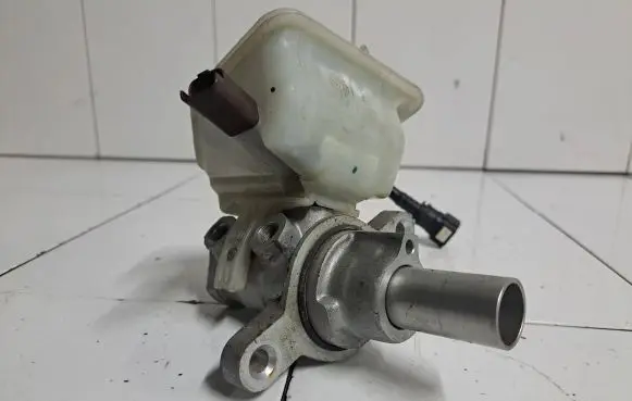Peugeot 307 Master brake cylinder 2151591