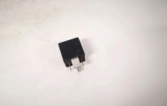 Skoda Fabia Mk2 (5J) Other relay 7m0951253a 95vw10k705a