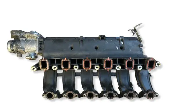 BMW 5 E60 E61 Intake manifold 7799625